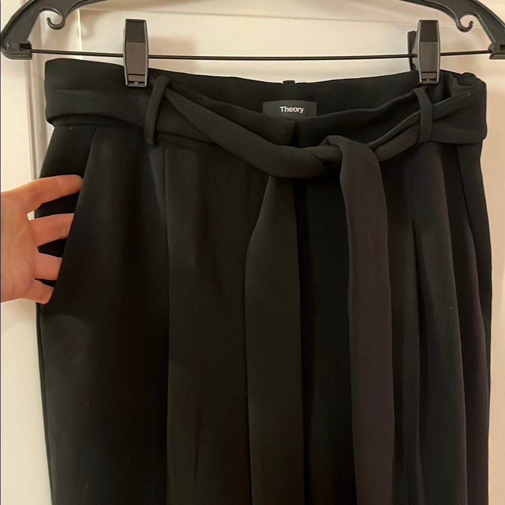 Theory Elegant Belted Black Women's Pants. Size 6.